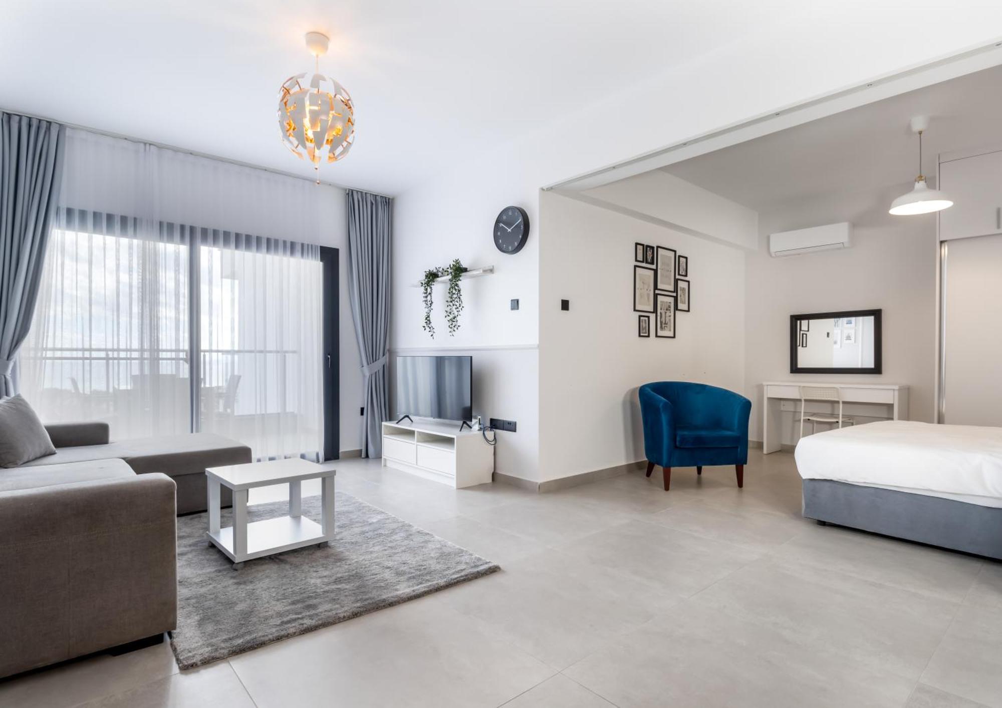 Caesar Blue Seaside Luxury Apartments Gastria Εξωτερικό φωτογραφία