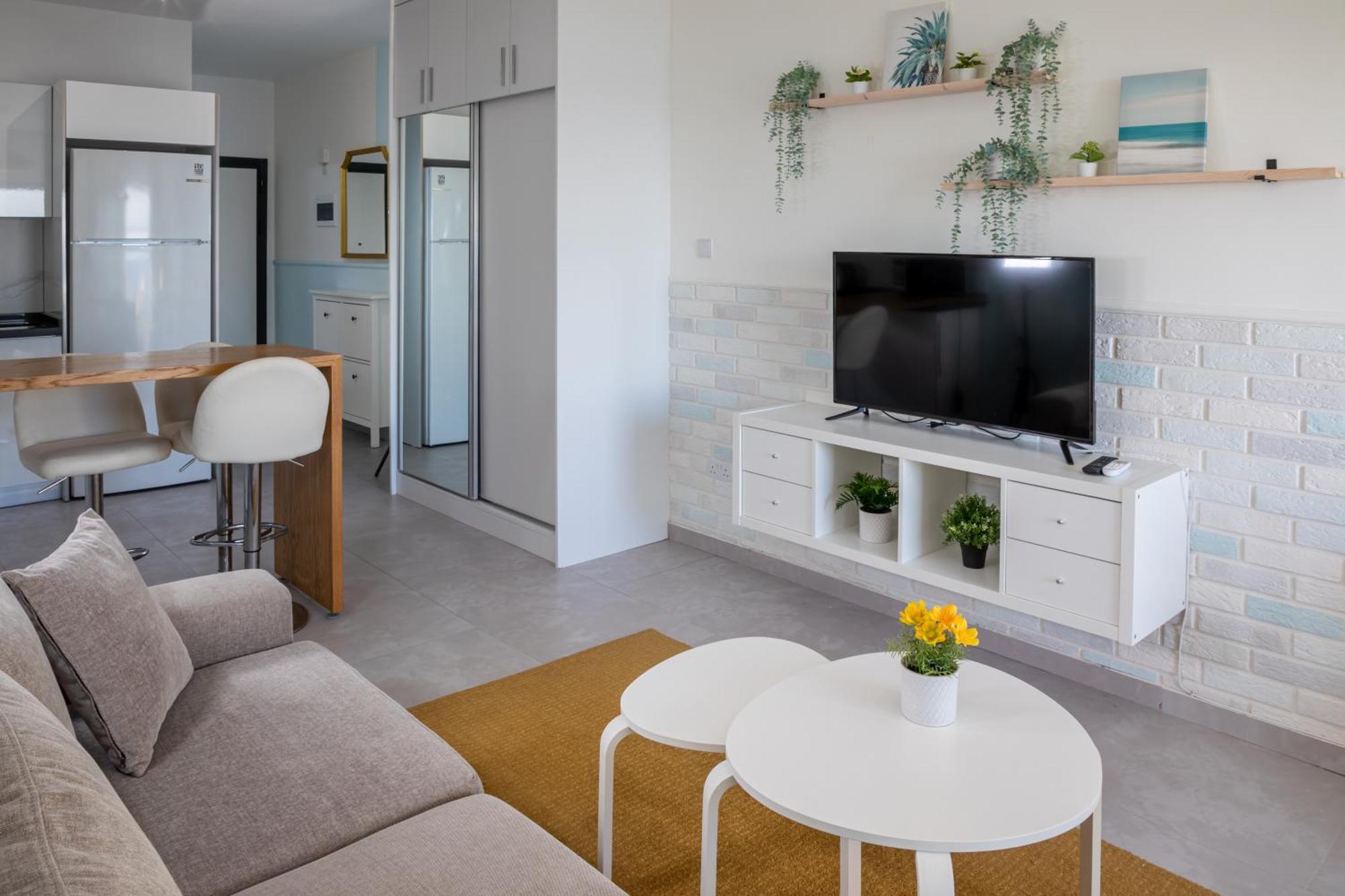 Caesar Blue Seaside Luxury Apartments Gastria Εξωτερικό φωτογραφία