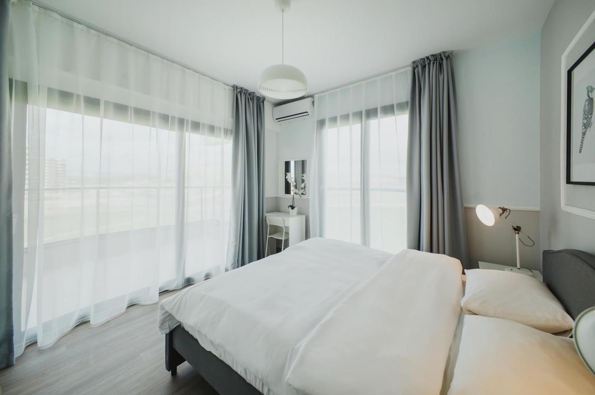 Caesar Blue Seaside Luxury Apartments Gastria Εξωτερικό φωτογραφία